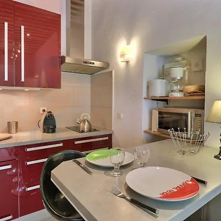The Cassidaine Getaway Hyper Center Studio 2 Pers * Каси
